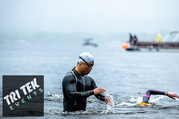 7E7A9362